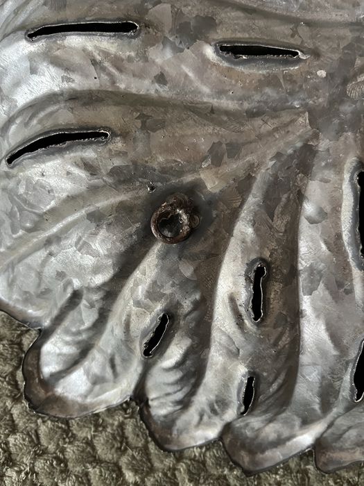 Folha em metal, muito bonita