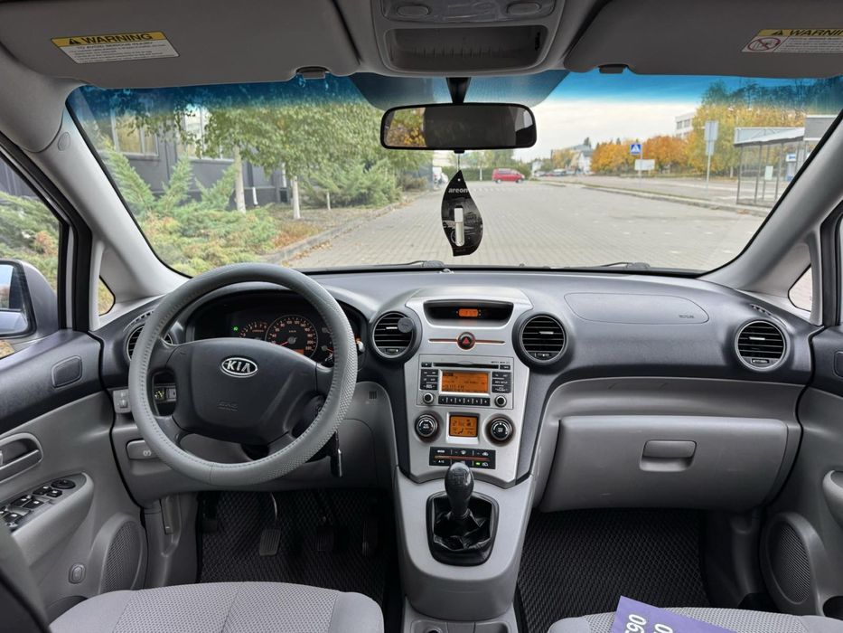 Продам KIA CARENS 2009