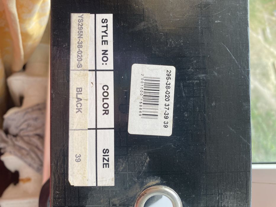 Мужские кожаные туфли Ditto