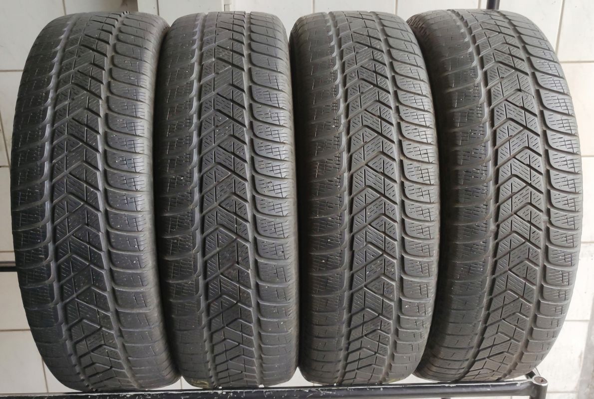 4x 215/65r17 Pirelli Scorpion Winter Tm Seal 99h