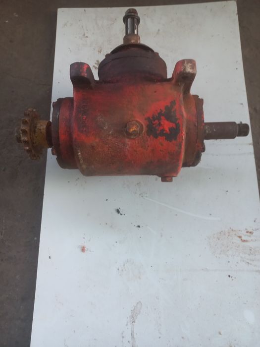 Редуктор Т -образний