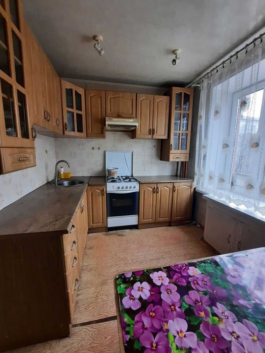 2-кмн. сталинка, р-н кинотеатра им. Довженко