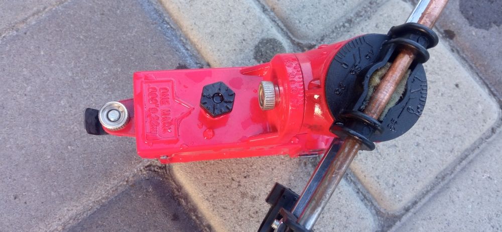 Верстат для заточування ланцюгів бензопили ручний