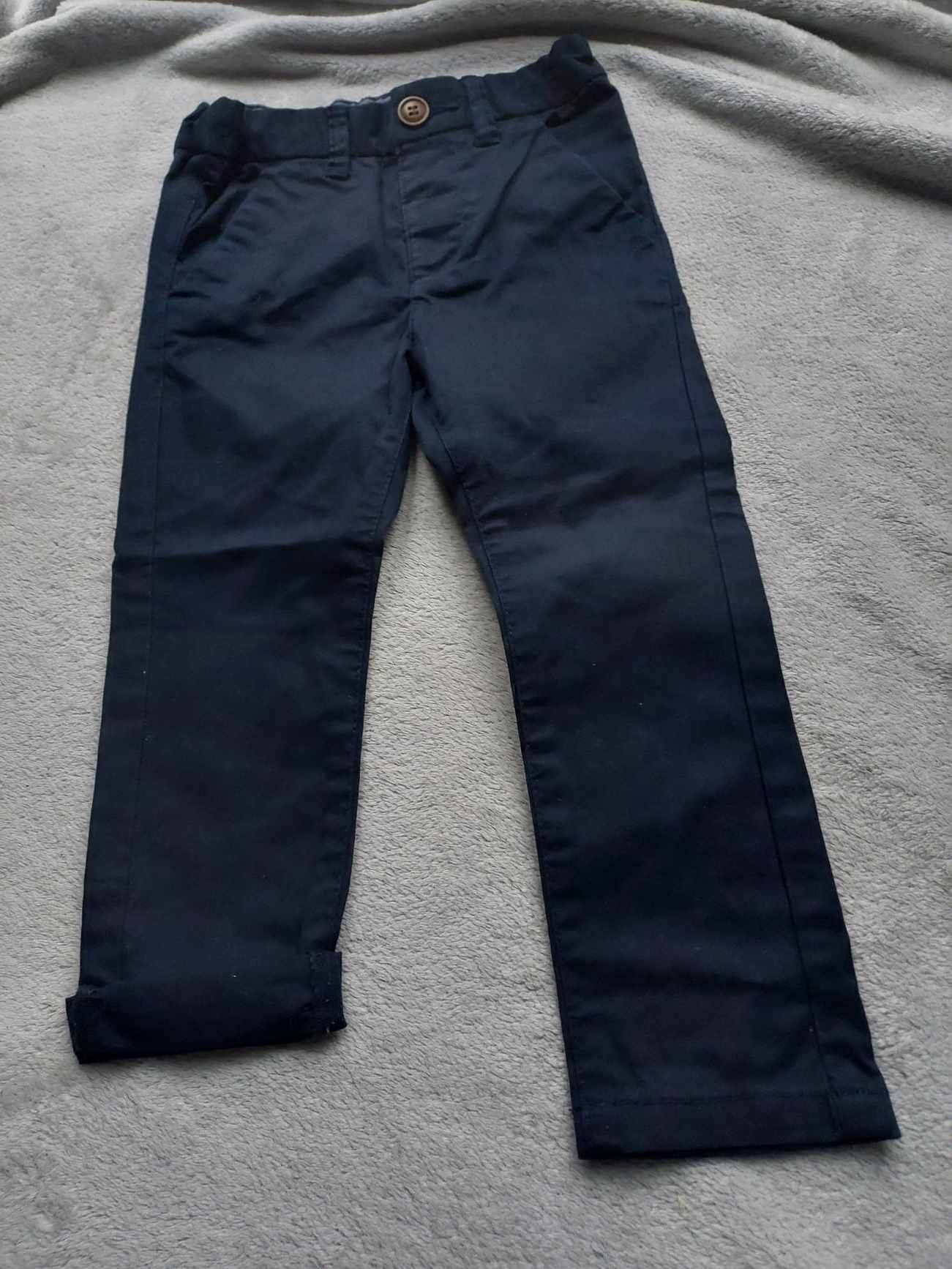 Spodnie dżinsowe 92