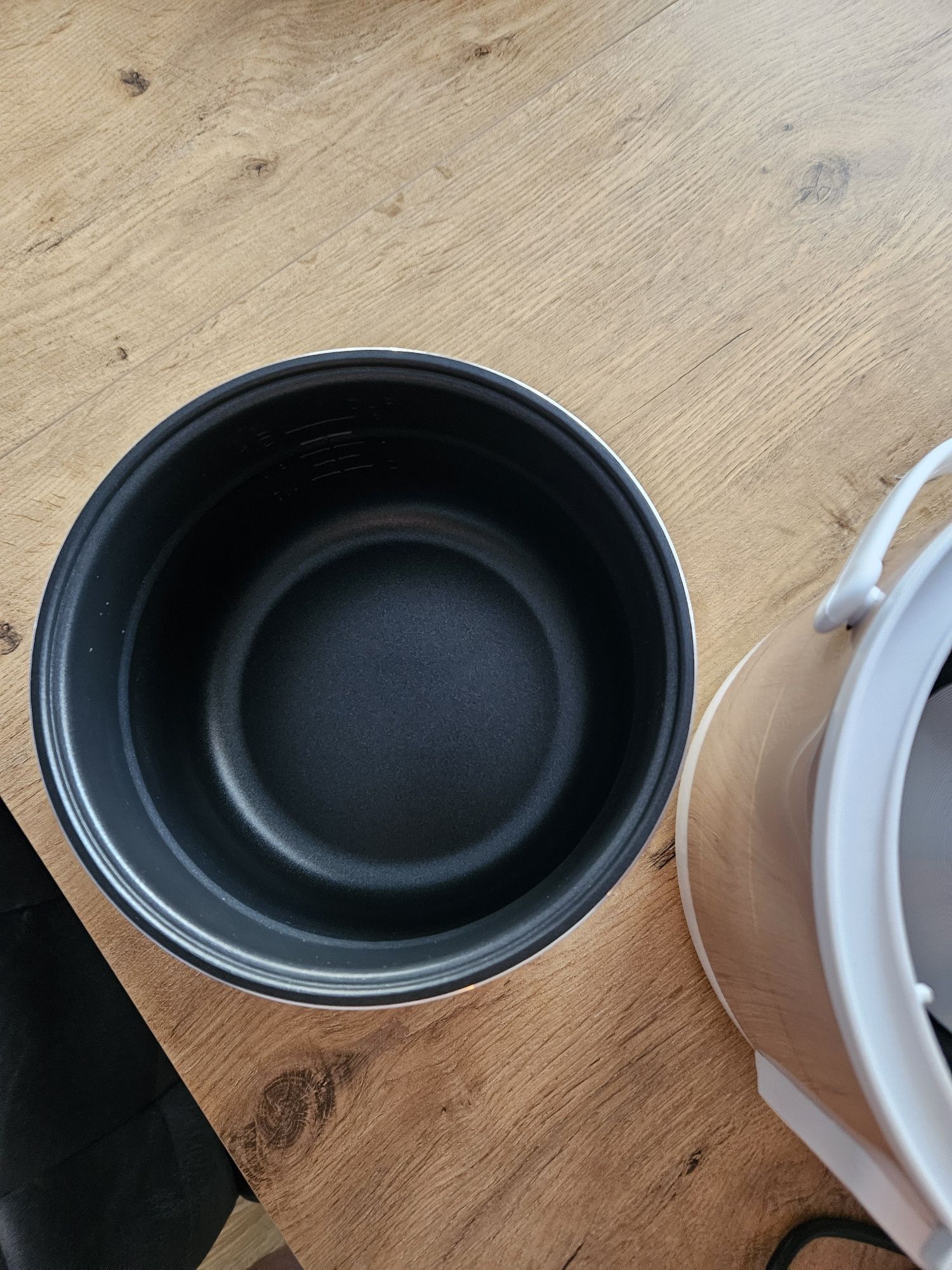 Multi Cooker 12,24v do ciężarówki,  kampera