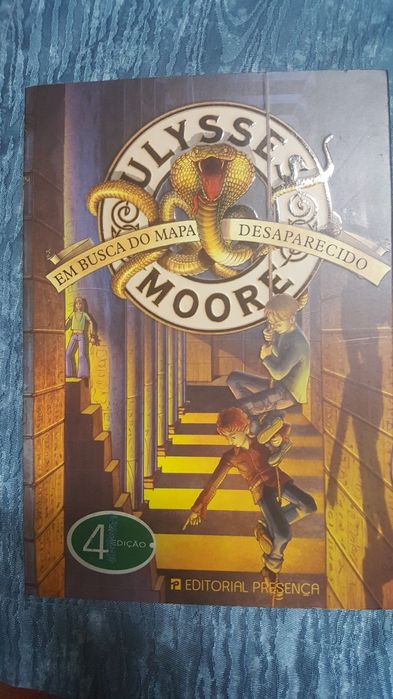 Livros juvenis como novos