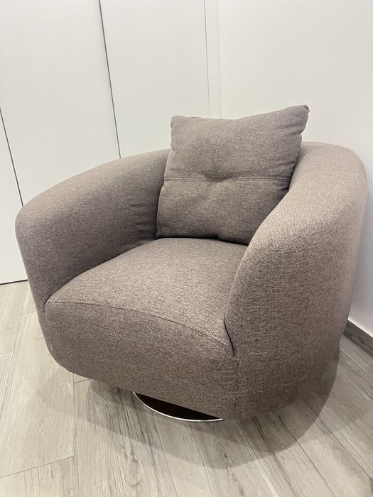 Poltronas giratorias Moderna e Confortavel