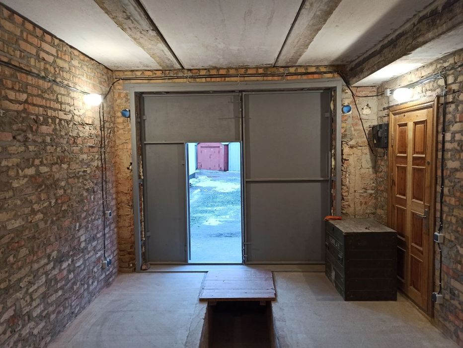 Здам цегляний гараж в оренду кооперативТРАКТОРНИЙ РівнеНебожицького 16