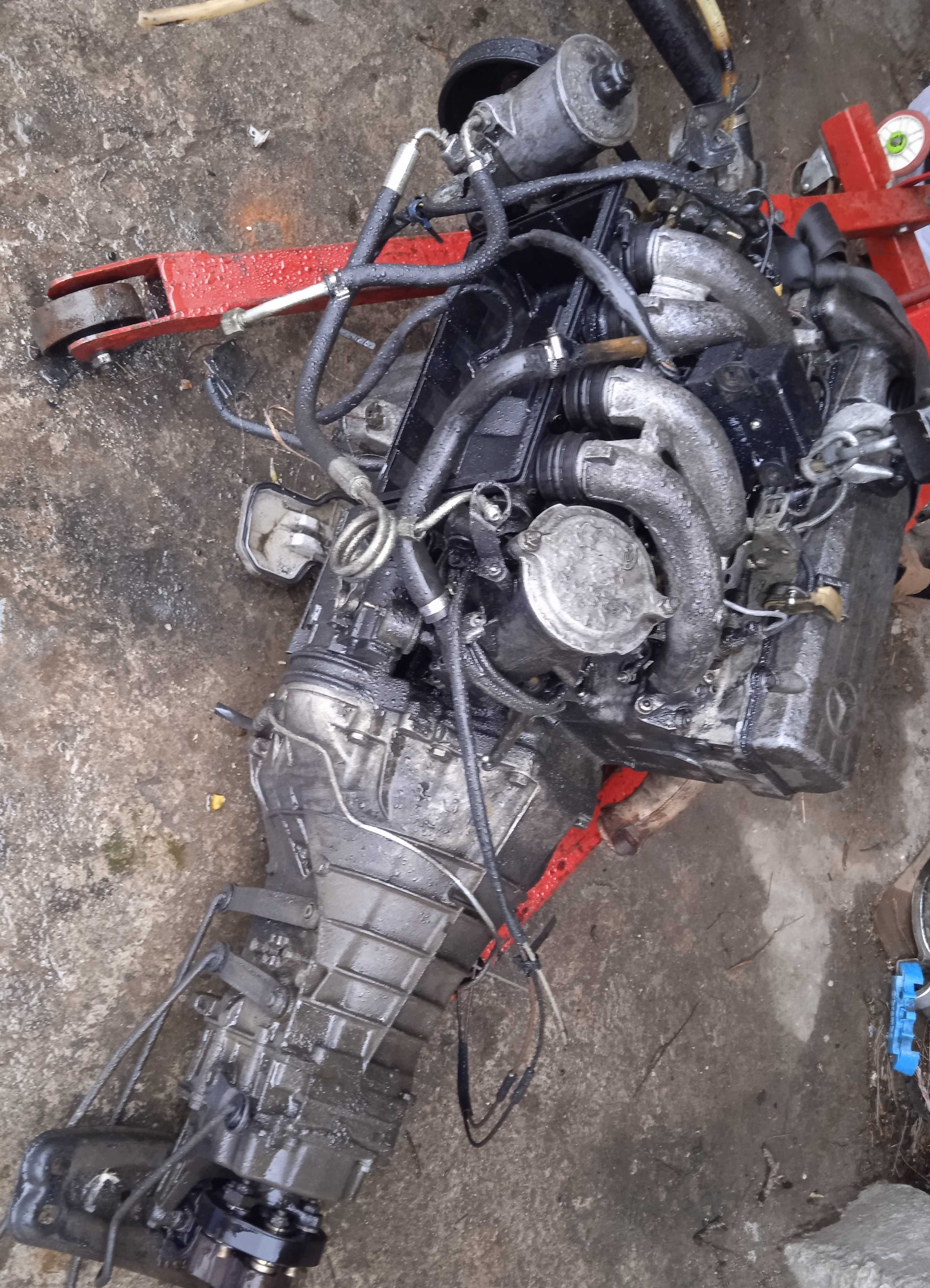 Motor e caixa de mercedes 190d