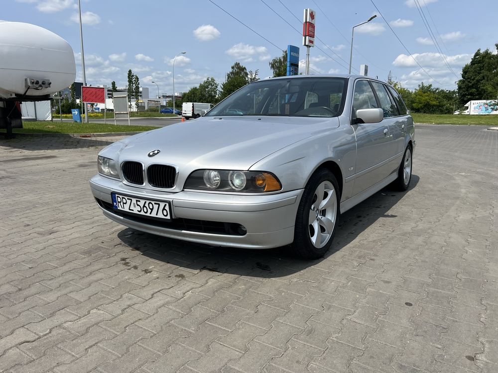 BMW e39 530d stan perfekcyjny! ZERO rdzy. Automat, hak doczepiany