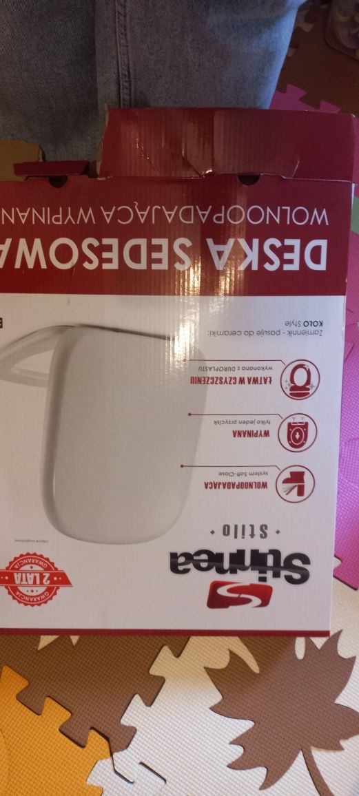 Кришка для унітаза Stinnea stilo