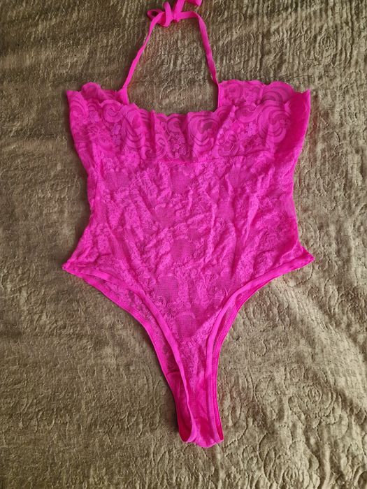 Neonowe body koronkowe