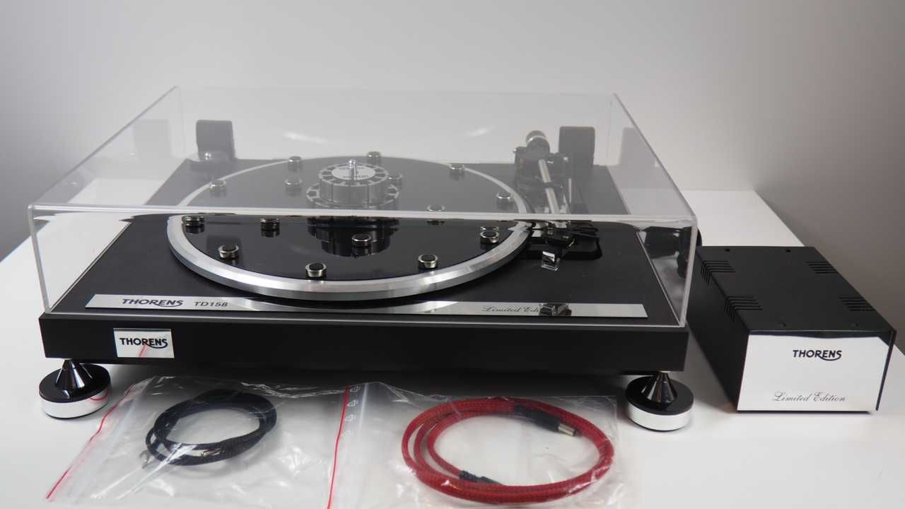 Gramofon Thorens TD158