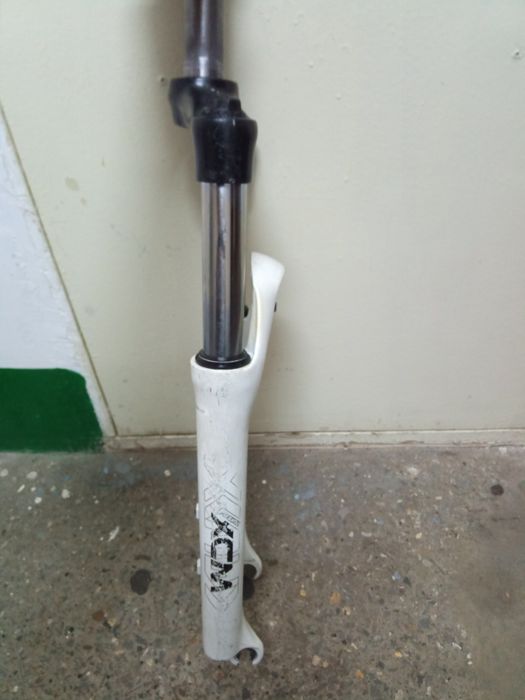 Вилки santour xcm під 26 колеса,