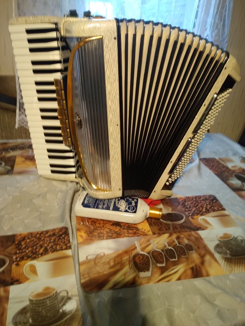 Akordeon SETTIMIO SOPRANI 120basów