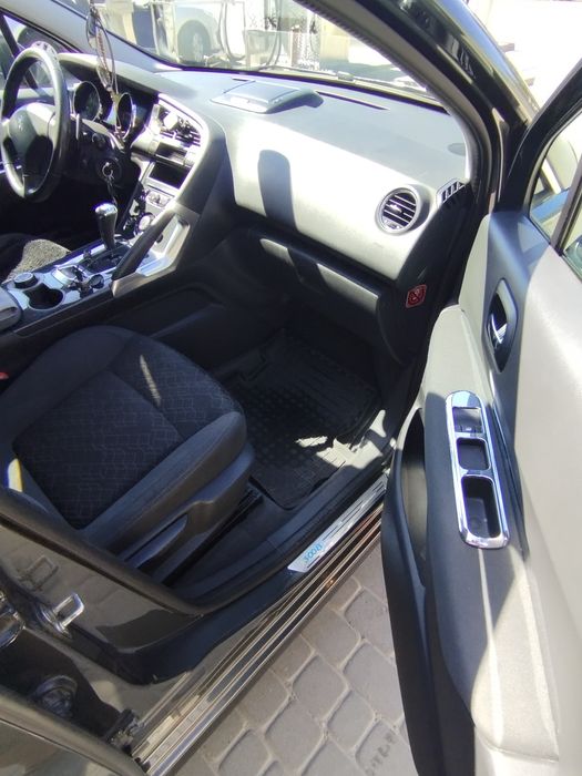 Продам Peugeot 3008. 2015р. 16 дизель.
