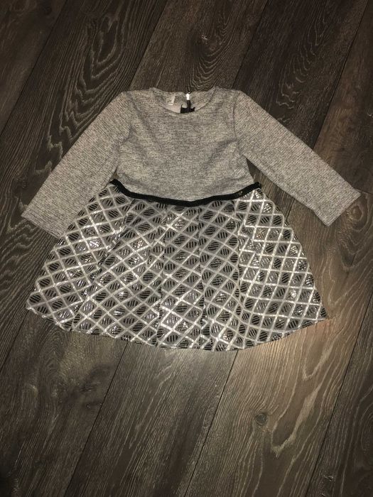 Sukienka elegancka rozm 104