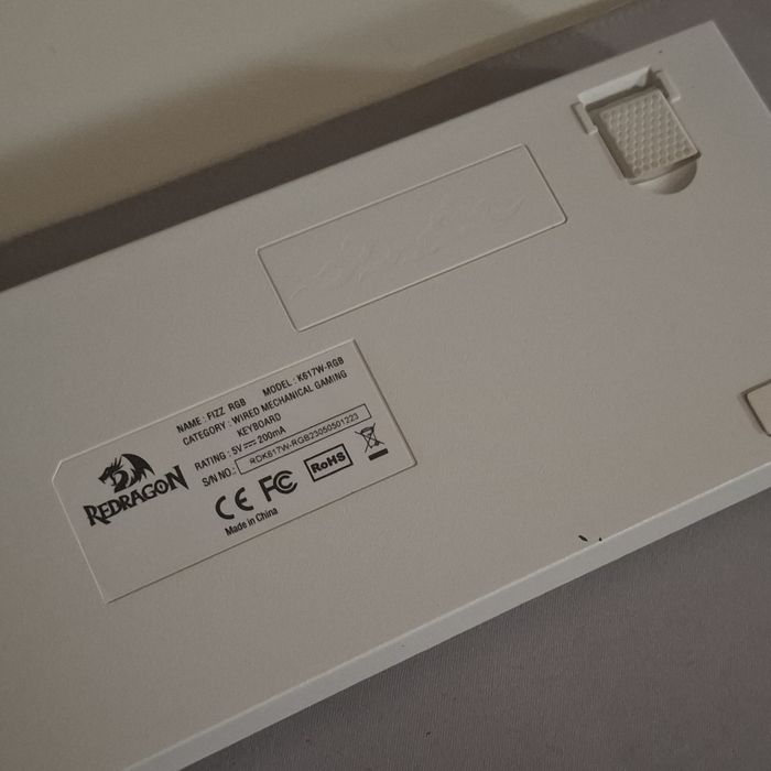 Teclado Redragon Fizz K-617 Branco