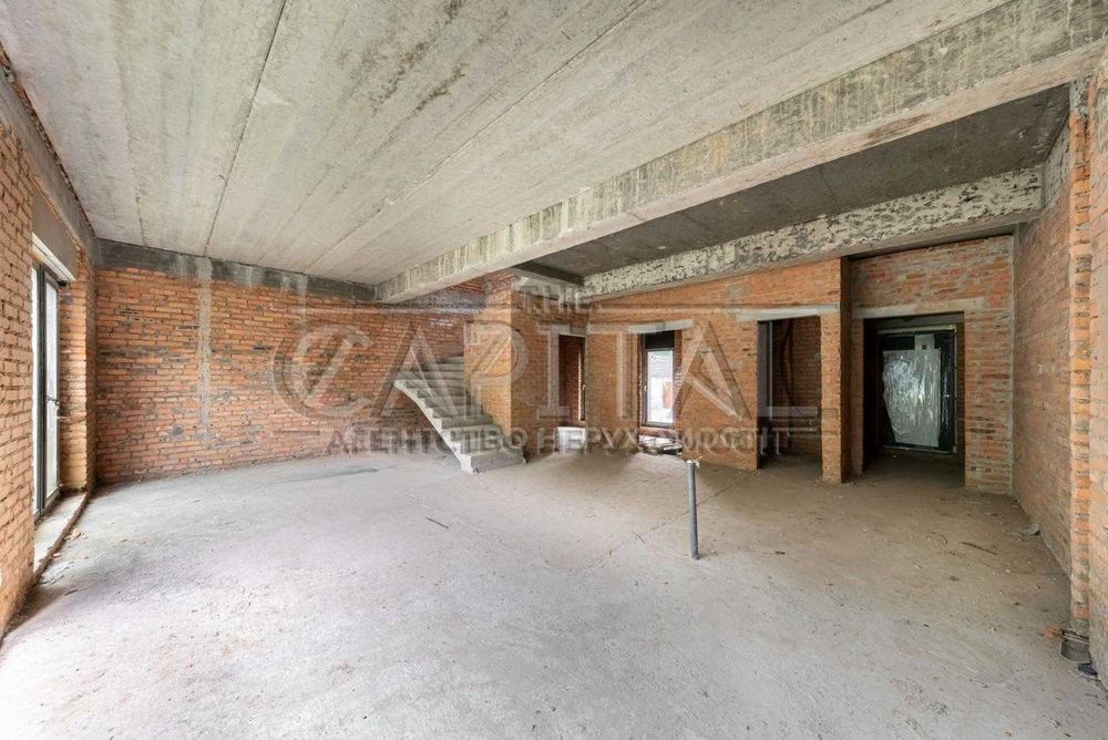 Продаж таунхауса Київ вулиця Деміївська рядом ЦЕНТР