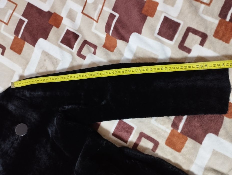 Шуба мутоновая с норковым капюшоном