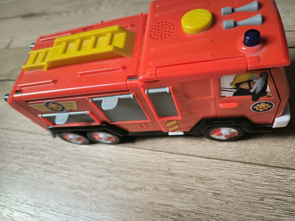 Simba Strażak Sam Wóz strażacki Jupiter Remiza 2w1 + quad
