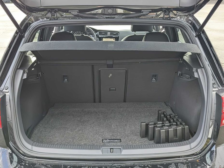 Volkswagen Golf R      2019