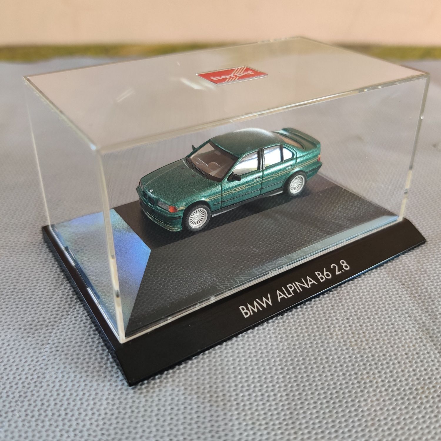 1:87 BMW Alpina B6 2.8 кузов Е36 – Herpa