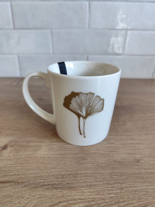 Kubek ecru ze złotym liściem, miłorząb japoński, Ambition, NOWY