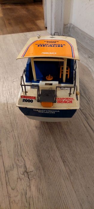 Nikko California Beach Łódź RC