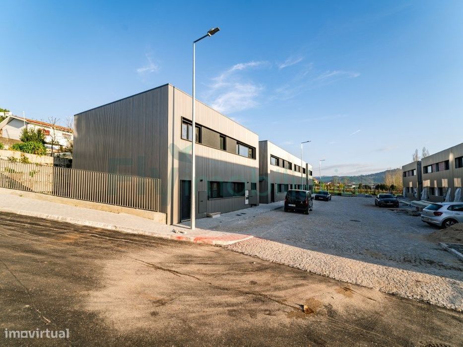 Apartamento T1 com terraço, em fase final em Infias, Vizela