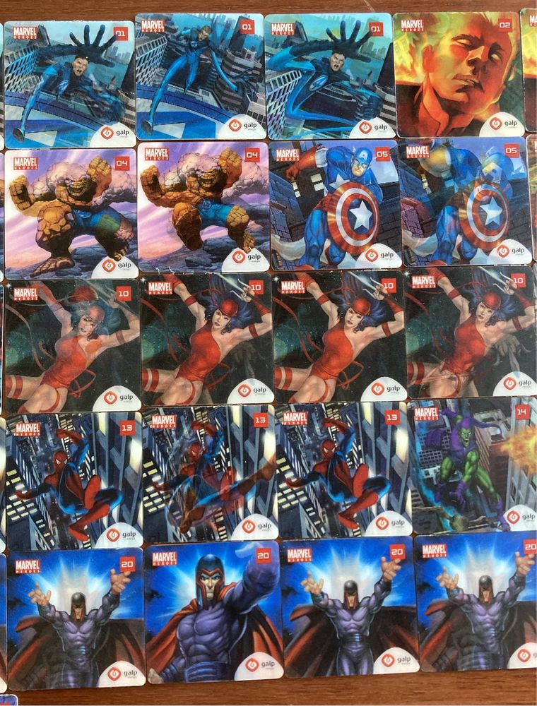 Cromos halográficos Marvel