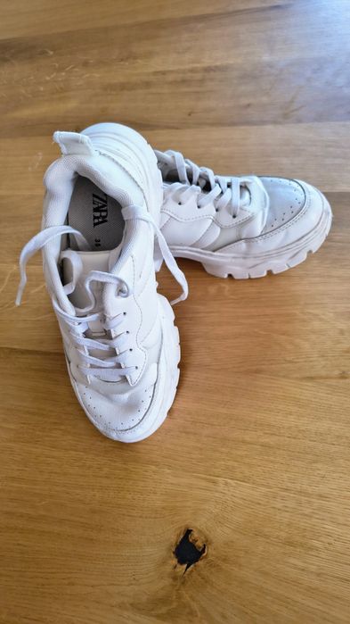 Sneakersy Zara 34-35