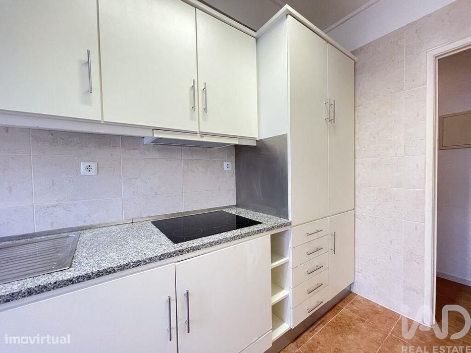 Apartamento T1 em Póvoa de Santa Iria e Forte da Casa de 49 m2