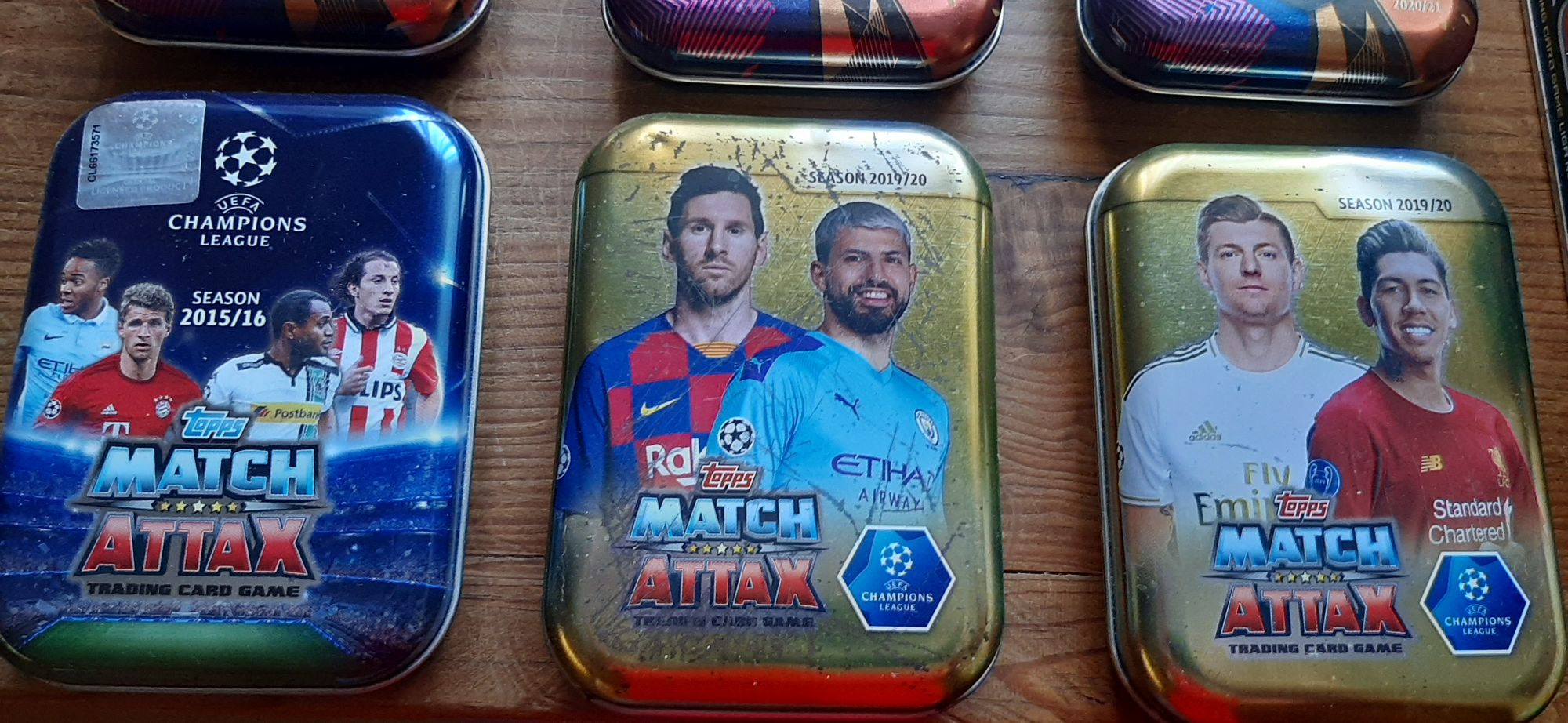 11 caixas/latas vazias cartas/cromos topps/adrenalyn