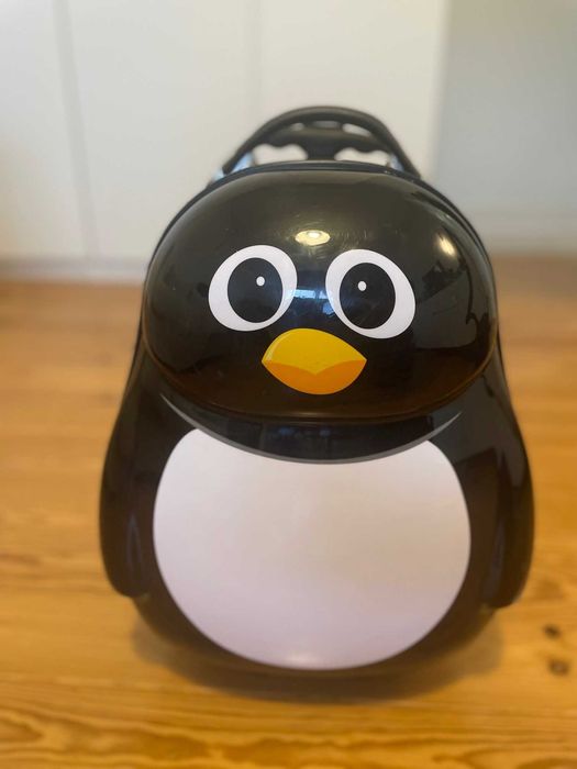 Trolley The Cuties & Pals – Pinguim | 46 cm | Excelente Estado