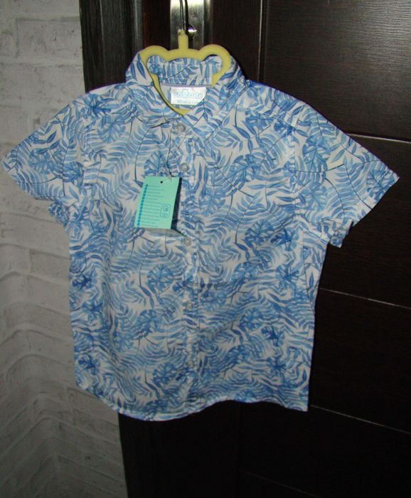 Modna koszula z krótkim rękawem dla chłopca w rozmiarze 98