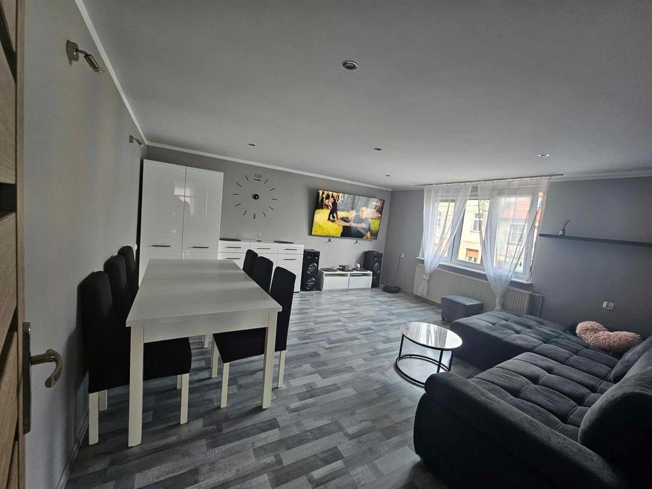 Na sprzedaż – 2 mieszkania na poddaszu + garaż + szopa – Drezdenko