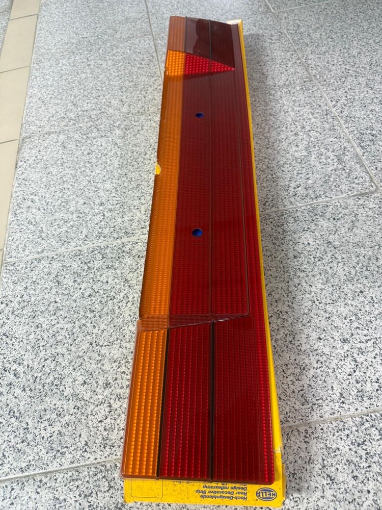 Placa decorativa traseira jetta mk2