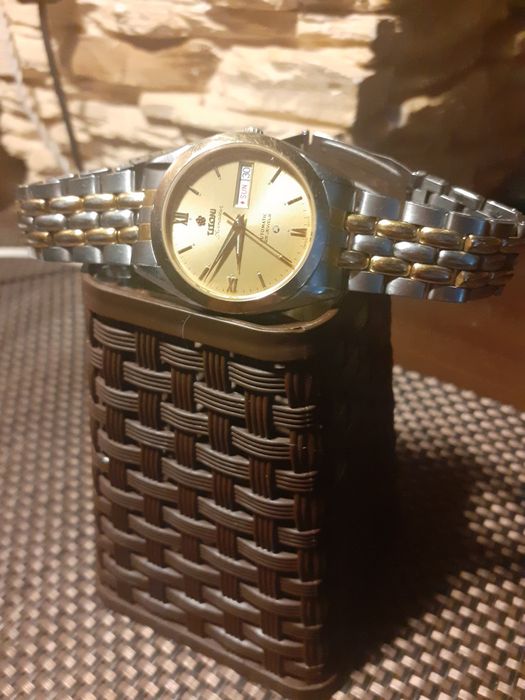 Мужские часы, швейцарские, оригинальные