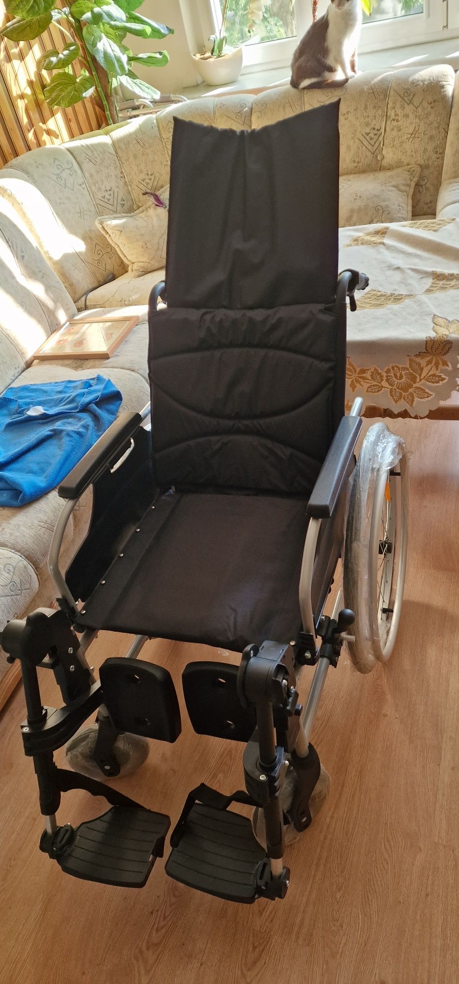 Wózek inwalidzki Vermeiren D200 30