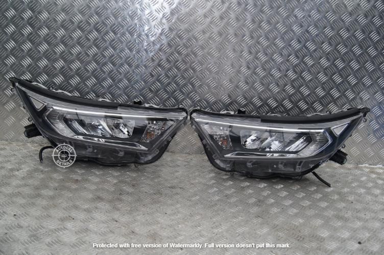 Фары Toyota RAV4 Тойота Рав4 2019- Есть FULL LED и матричные