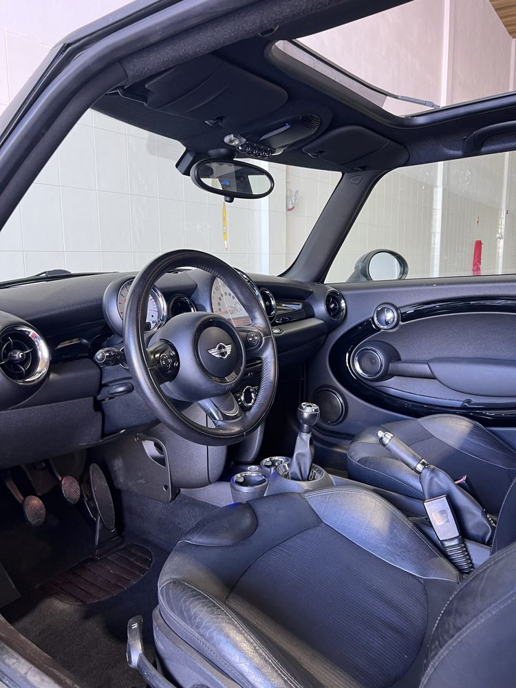 Mini Cooper D 1.6 2012
