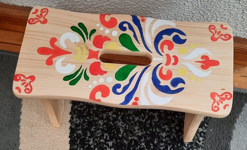 Stołeczek ,ryczka ,świerkowy