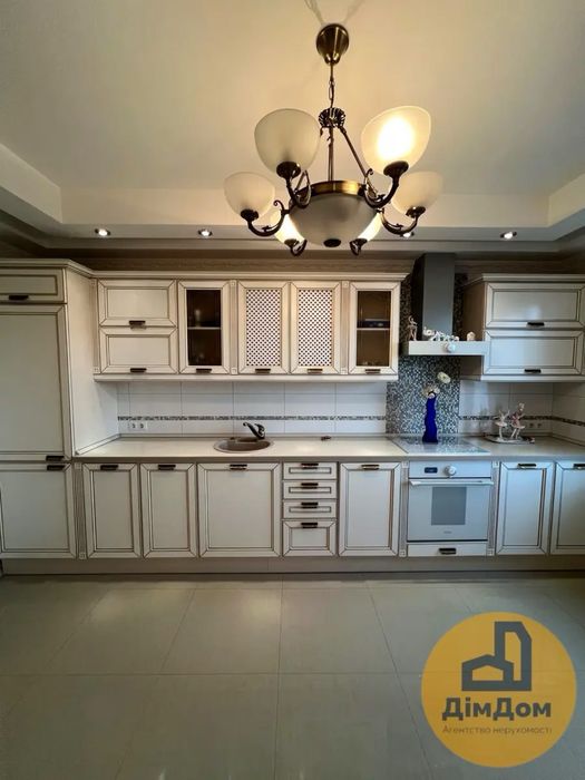 ГЕНЕРАТОР! Продаж 3к квартира вулиця Урлівська 30. БЕЗ КОМІСІЇ