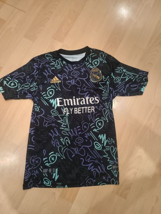 Продається фудболка Реал Мадрид сезону 2022/2023 розмір 176