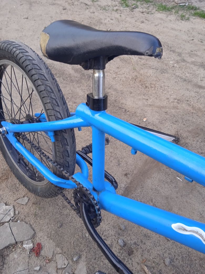 Продам BMX синього кольору