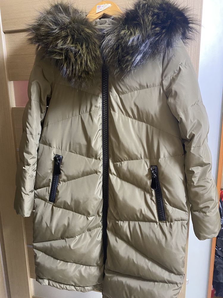 Жіночий пуховик Bogner