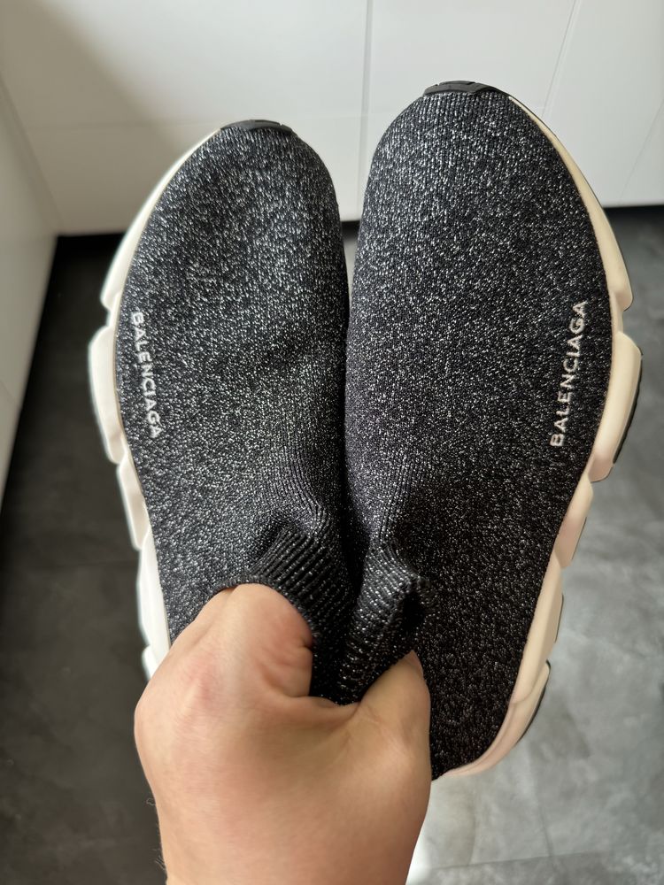 Кроссовки balenciaga оригинал в идеале мега удобные