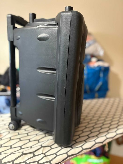 Coluna portátil BATERIA TROLEI QTX QR10PA 10" COM CAPA DE PROTEÇÃO
