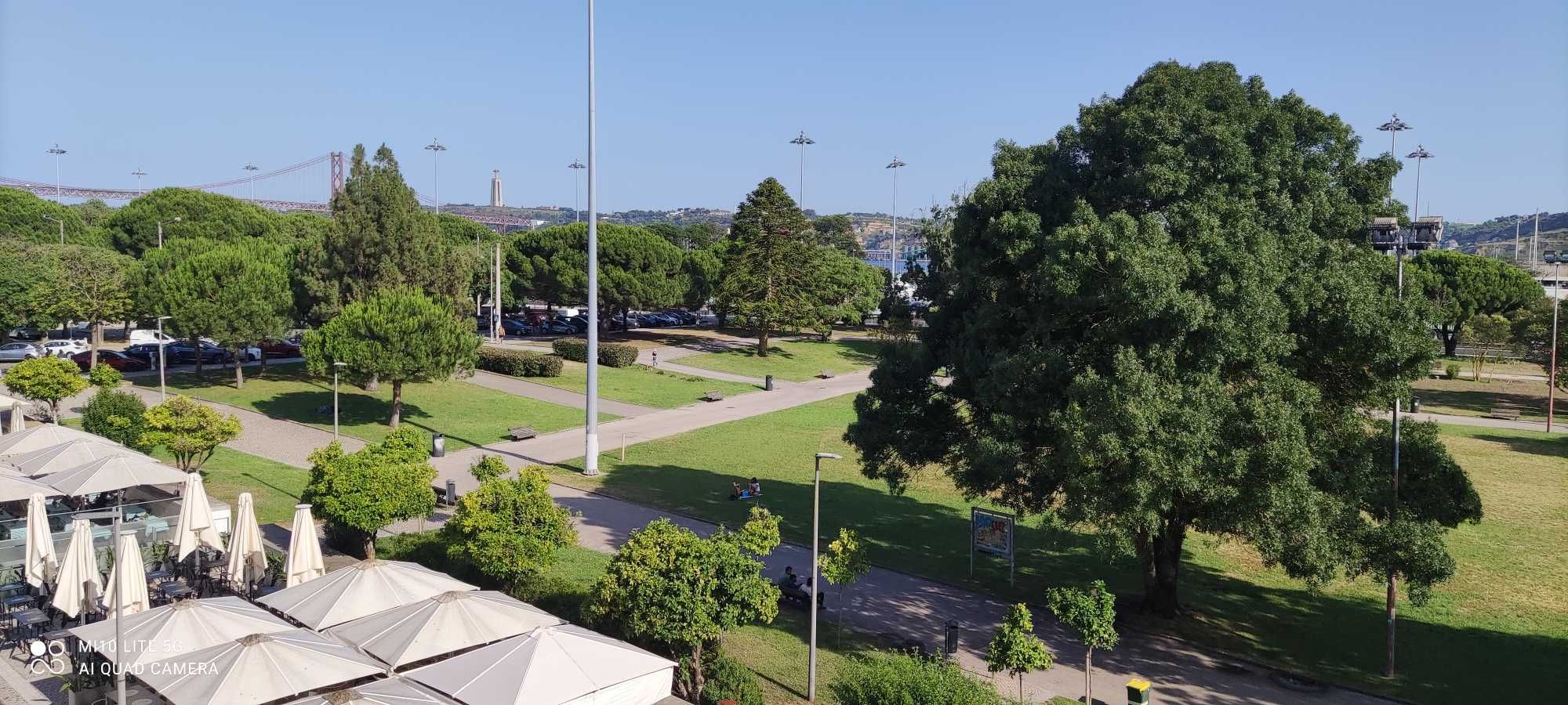 Quarto com TERRAÇO PRIVADO.Aceito Pet. Belém,Lisboa.